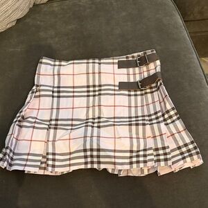Burberry Kids Plaid Skirt with Buckle Details